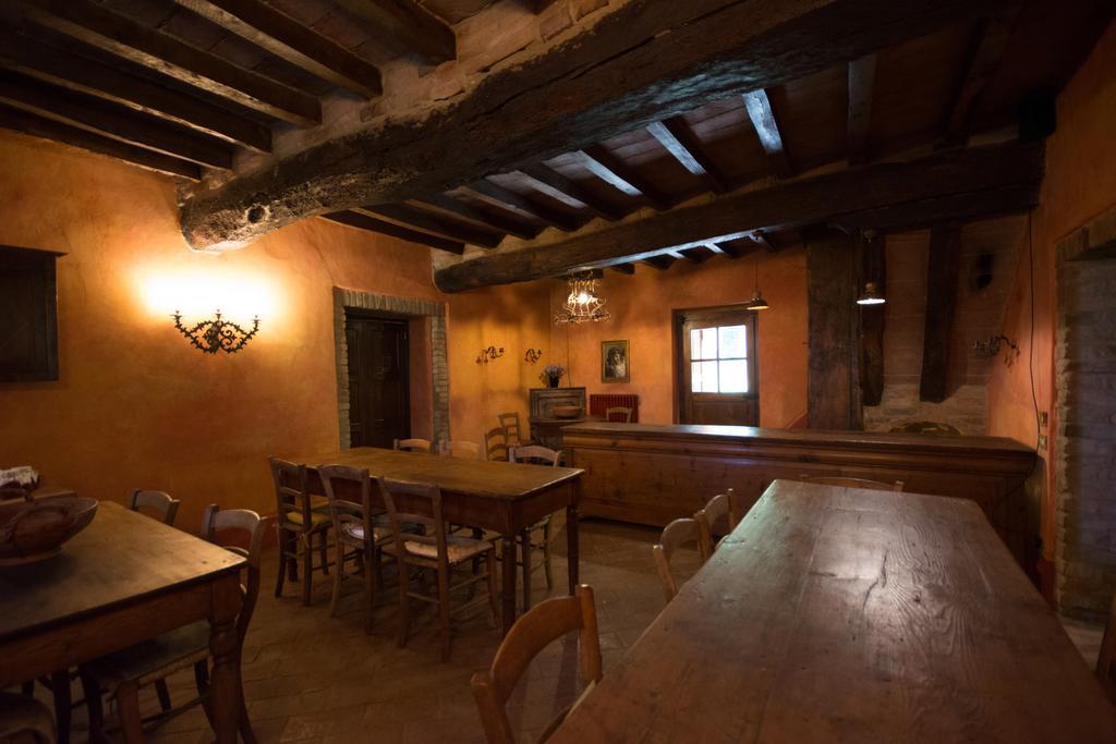 Locanda Dei Melograni Gossolengo Exteriör bild