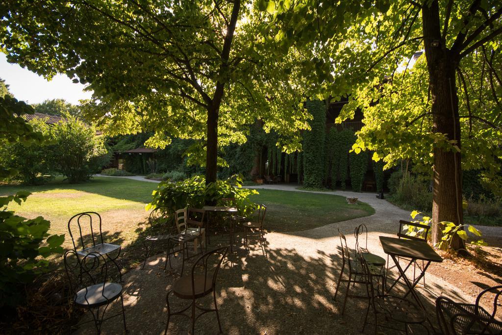Locanda Dei Melograni Gossolengo Exteriör bild