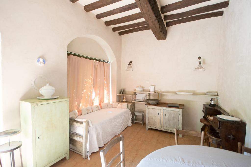 Locanda Dei Melograni Gossolengo Exteriör bild
