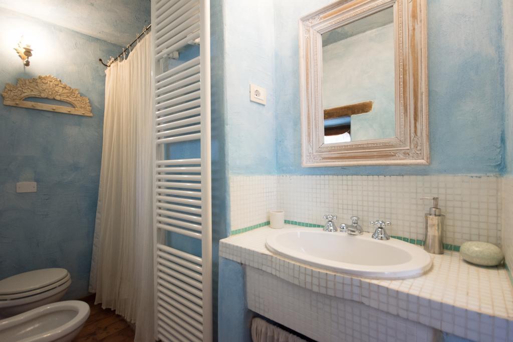 Locanda Dei Melograni Gossolengo Exteriör bild