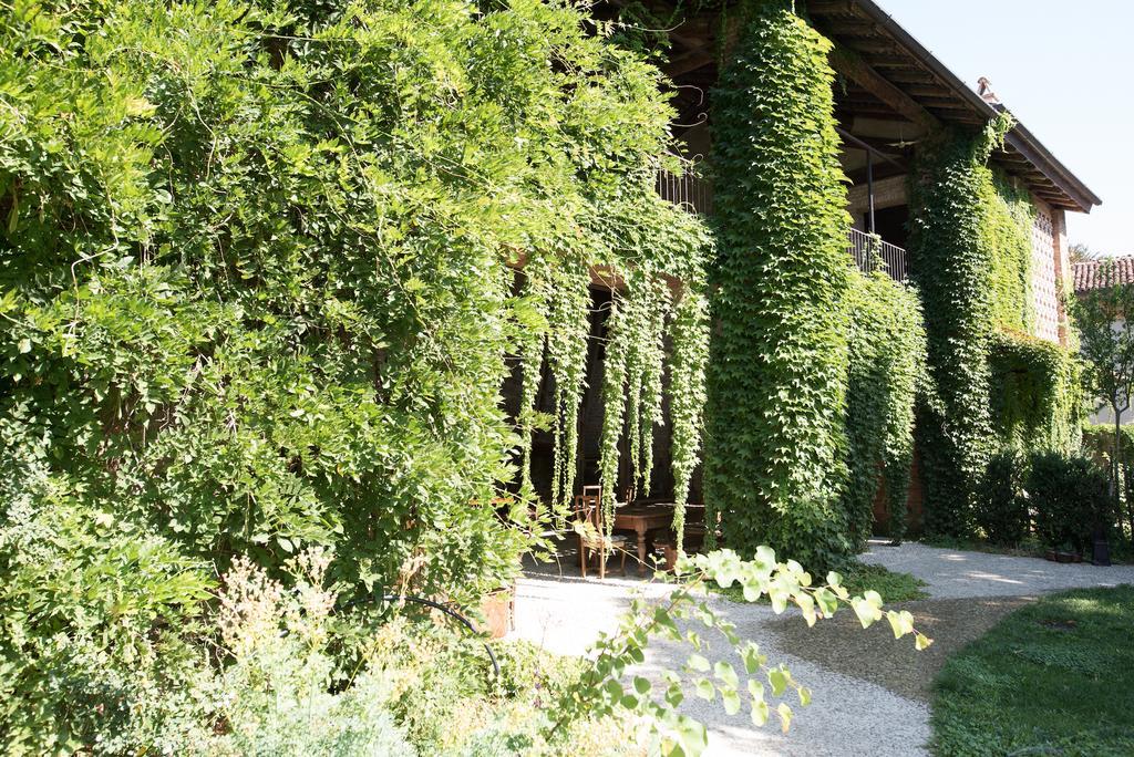 Locanda Dei Melograni Gossolengo Exteriör bild